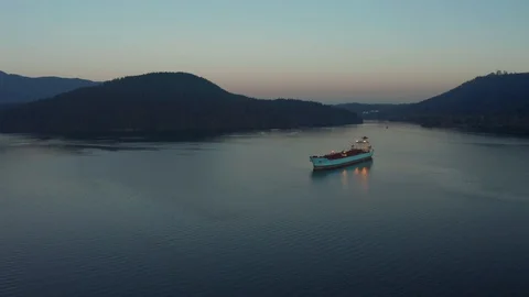 Boat at sunset 動画素材 97531824