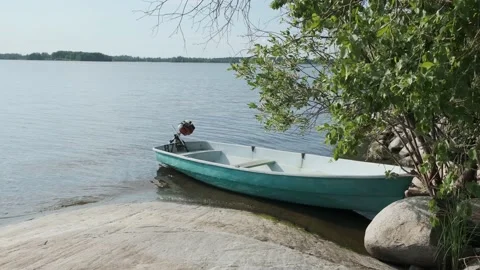 A boat at sunset Video stock 136179320