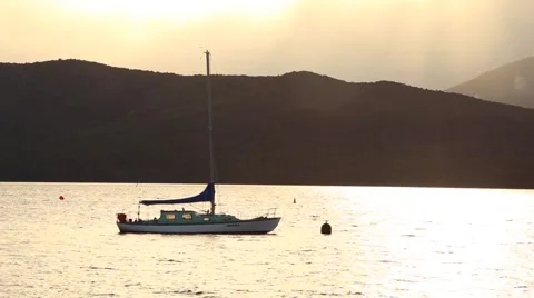 Boat on Te Anau River Video stock 41685176