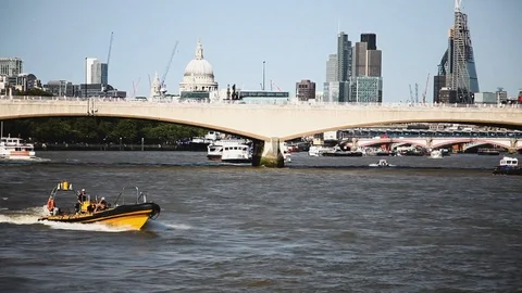 Boat on Thames Stock Footage 120018103