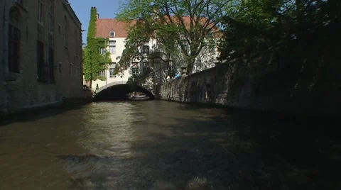 Boat tour in Bruges, point of view, rear view 動画素材 8374792