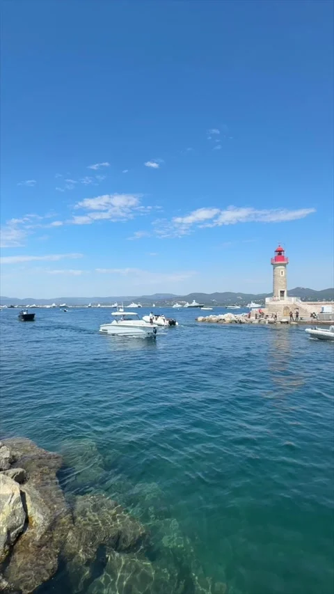 Boat Traffic At Saint Tropez Harbor Entrance 스톡 동영상 337025191