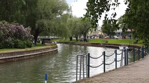 The boat is traveling through the channel 스톡 동영상 59595787