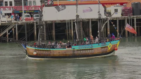 Boat trip on the Endeavour 스톡 동영상 217674758