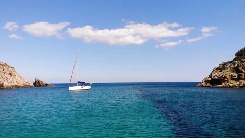 A Boat Waiting 動画素材 194422200