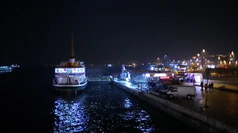 Boat is waiting passengers Stock Footage 42571808
