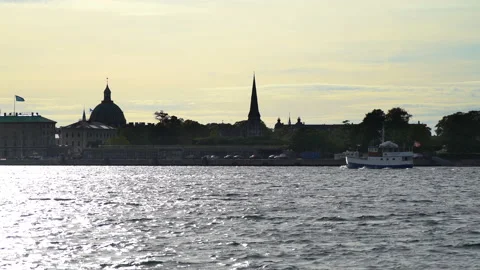 Boat on the water 動画素材 168147181