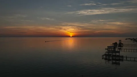 Boater coming in after a day of fun on the water in Mobile Bay, Alabama Stock Footage 228214904