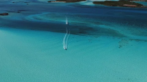 Boating in The Bahamas 動画素材 127737684