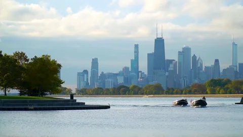 Boating in Chicago Video stock 170090044