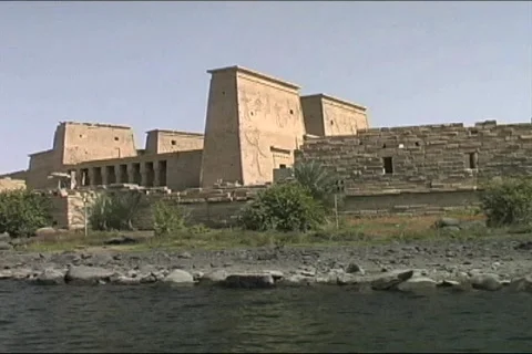 Boating to Philae Temple Video stock 96668