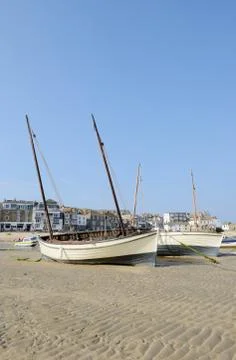Boats on cornish beach Stock Photos