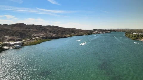 Boats On A Desert River Vídeo Stock 209295670