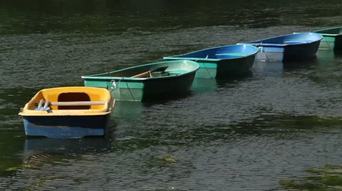Boats float 動画素材 5504351