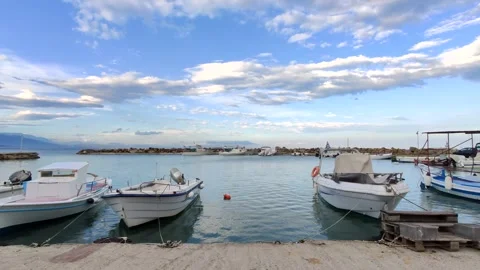 Boats in the harbor 動画素材 137602476