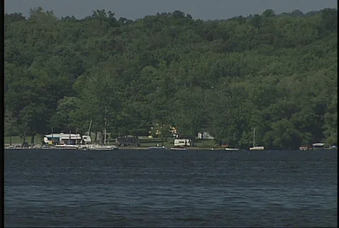 Boats on a lake 2 Stock-Footage 96022