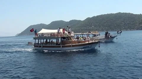 Boats racing 2 Stock Footage 11806050