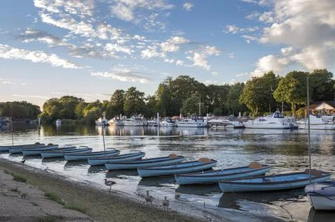 Boats on the river Stock-Fotos