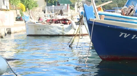 Boats rocking on the waves Video stock 42565205