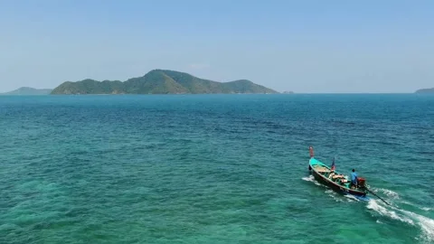Boats running on the oceans. Stock Footage 156339756