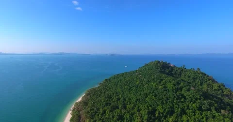 Boats in thailand ocean phi phi island Stock Footage 63375670