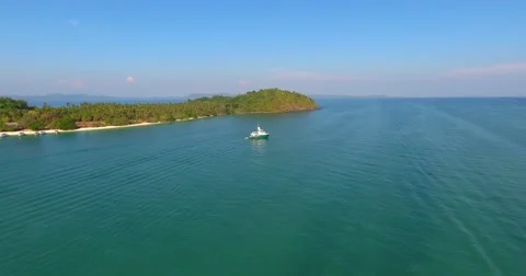 Boats in thailand ocean phi phi island Stock Footage 63375827