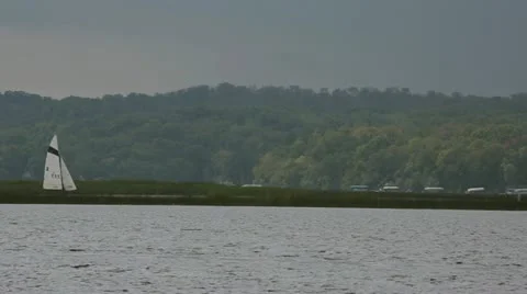 Boats thru Channel 스톡 동영상 12425140