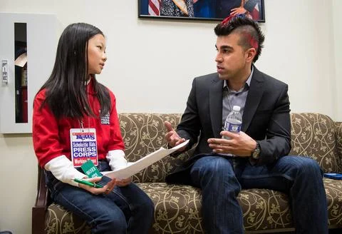 Bobak Ferdowsi, Flight Director, Mars Curiosity Rover, answers questions f... Stock Photos