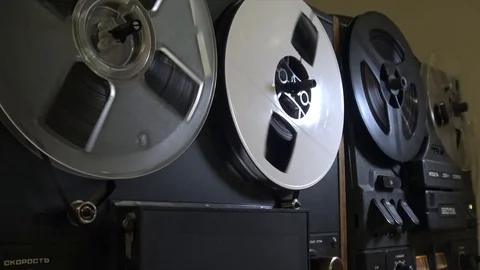Bobbin tape recorder 2 Video stock 100640285