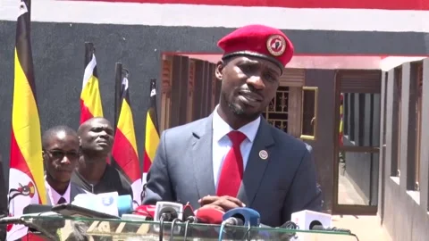 Bobi Wine vows to overthrow Museveni in Kampala, Uganda 스톡 동영상 170343569