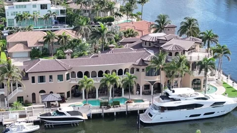 Boca Raton Homes with docks Intercoastal Waterfront Sunny Bridge Yacht Docked 스톡 동영상 276391979