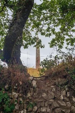 Bodmin Obelisk landmark structure in Cornwall on an overcast summer day Фото