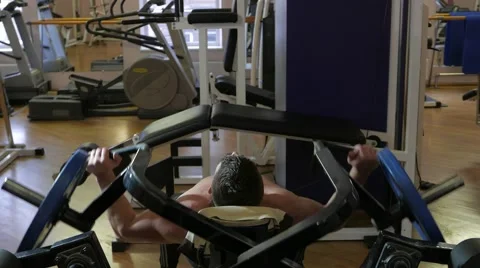 Bodybuilder in a gym Stock Footage 59963684