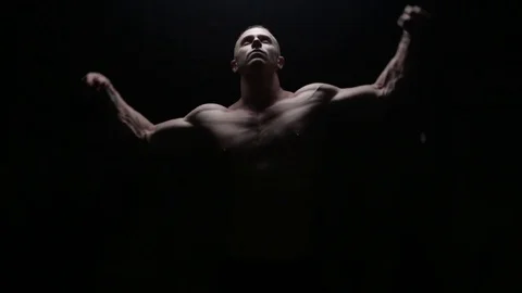 Bodybuilder posing. Loop Stock Footage 76168183