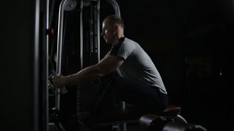 Bodybuilder workout Stock Footage 76168231