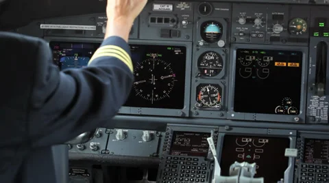 Boeing 737 cockpit Stock Footage 32462019