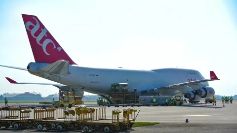 Boeing 747-400 cargo after arrival Stock Footage 150967760