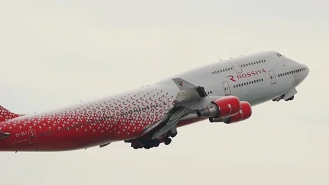 Boeing 747 is gaining altitude Stock Footage 116525941
