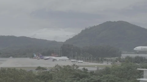 Boeing 777 on final approach Stock Footage 93724175