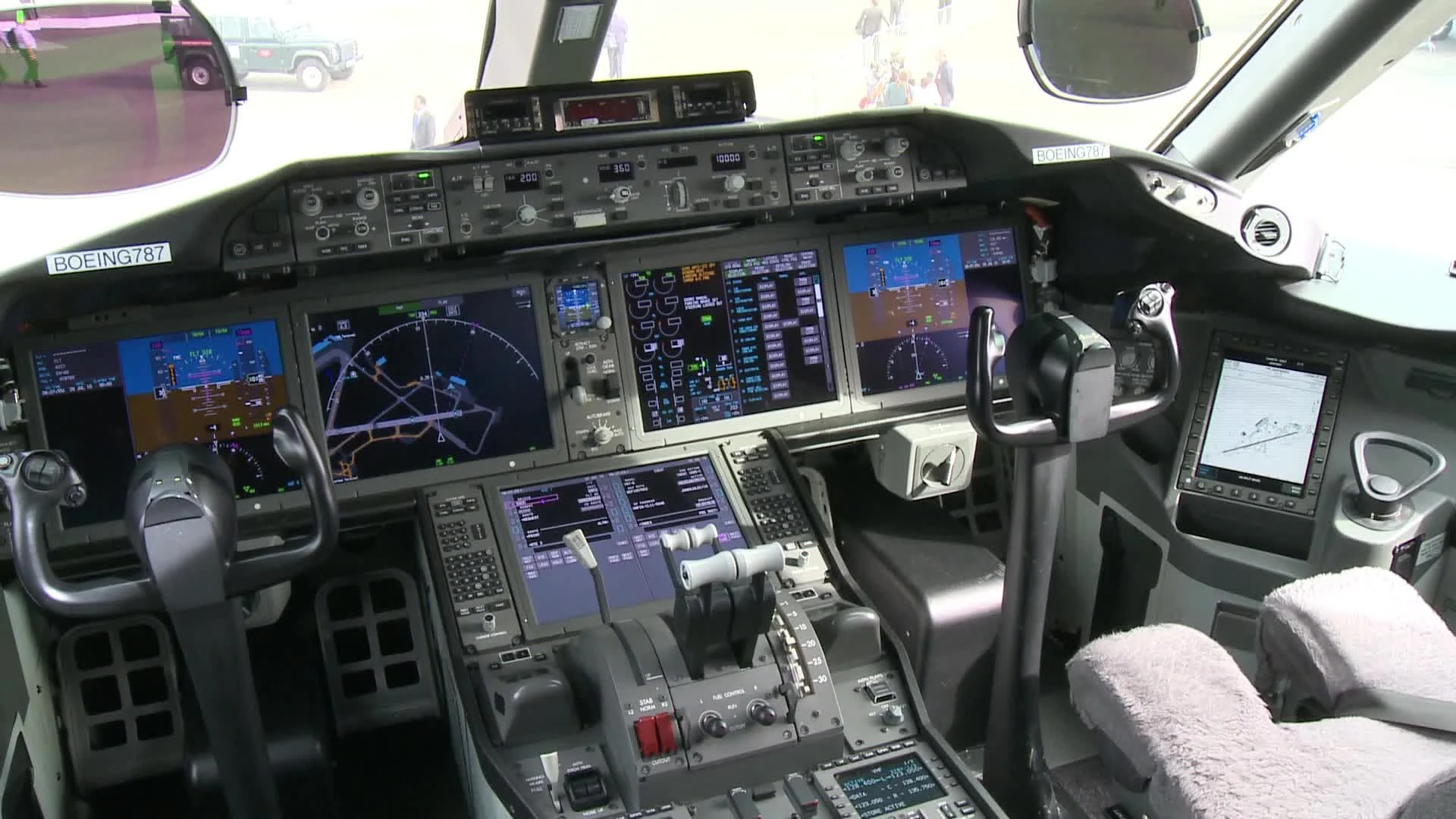 Boeing 787 Cockpit | Stock Video | Pond5