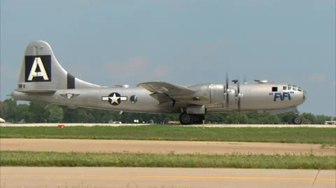Boeing B-29 Bomber Take Off Vídeo Stock 45144239