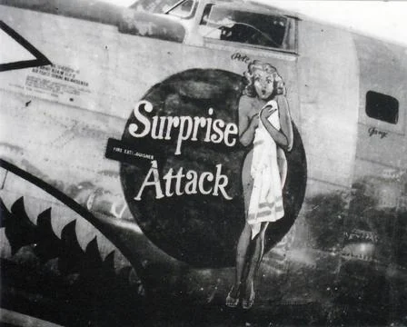 Boeing B-52 Surprise Attack nose art, Hangar 3, Pima Air &amp; Space Museum, Tucs Stock-Fotos