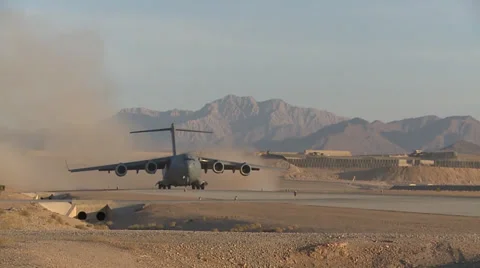 Boeing C-17 Globemaster III take off Stock Footage 33309576