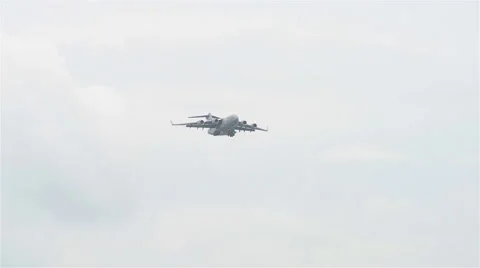 The Boeing C-17 Globemaster III large military transport aircraft Stock-Footage 67169228