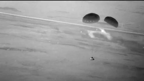 Boeing Starliner spacecraft approaching White Sands Space Harbor for landing Stock Footage 284327431
