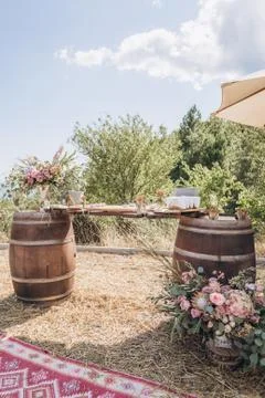 Boho wedding table with eco decor for guests. Foto stock