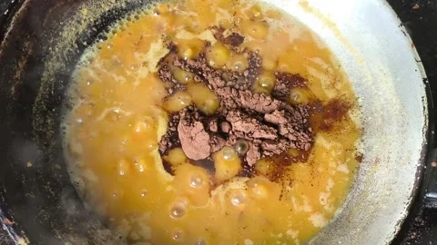 Boil potato with cocoa Video stock 337101803