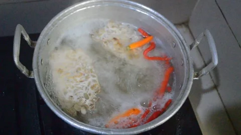 Boil the spices in boiling water Stock Footage 276866341