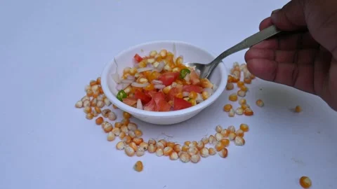 Boiled corn Chaat. Vidéo 290861649