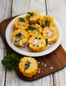 Boiled corn on the cob Stock Photos
